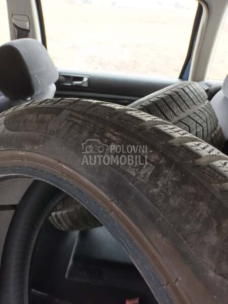 Pirelli 255/45 R19 Zimska