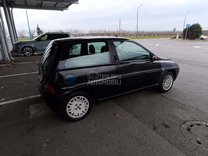 Lancia Ypsilon Y1.2 LS
