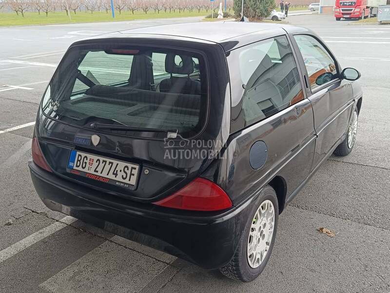Lancia Ypsilon Y1.2 LS