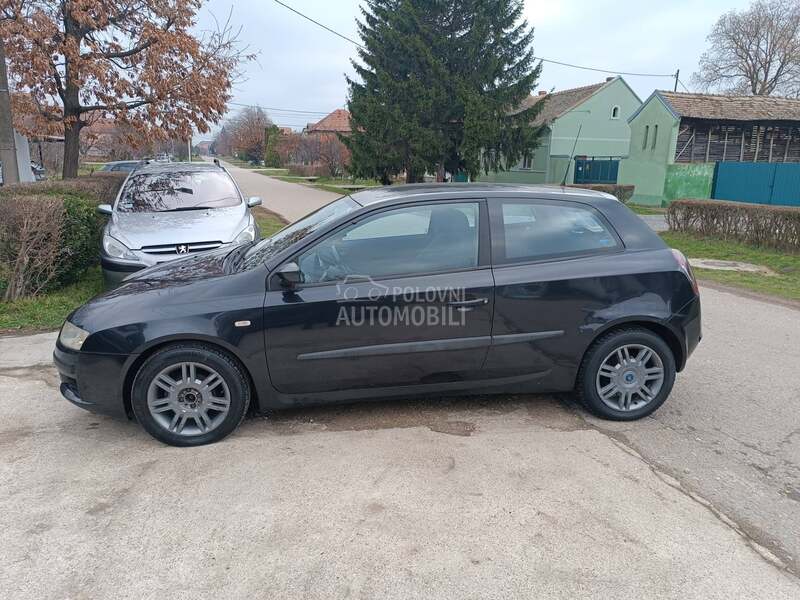Fiat Stilo 1.6b  dugo  r e g