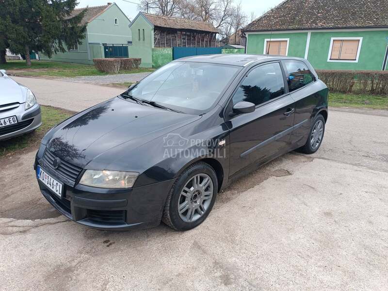 Fiat Stilo 1.6b  dugo  r e g