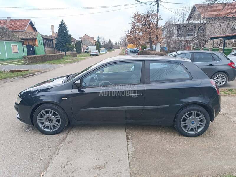Fiat Stilo 1.6b  dugo  r e g