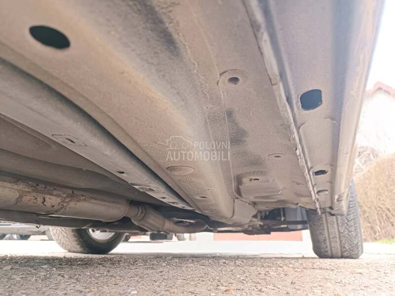 Fiat Stilo 1.6b  dugo  r e g