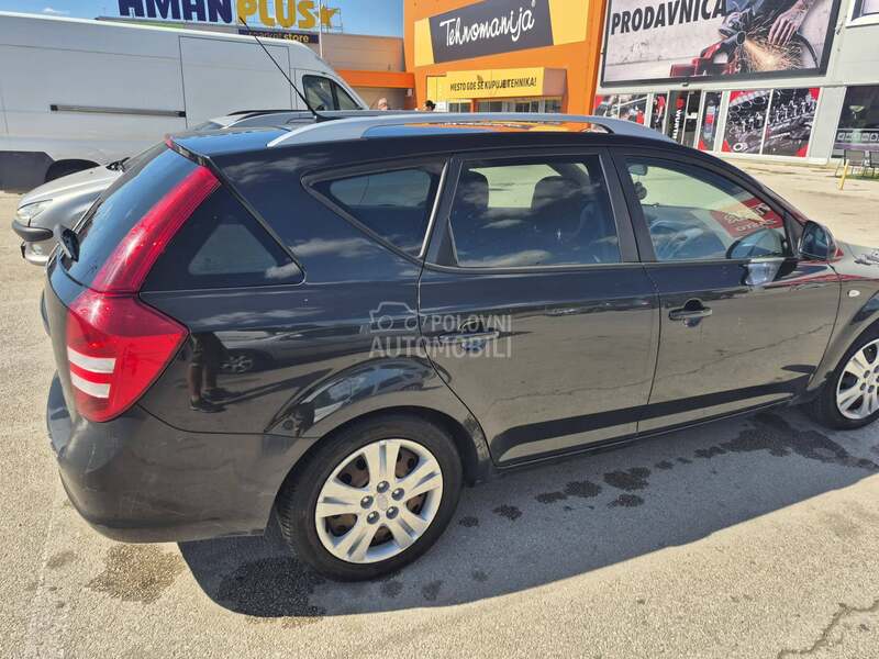 Kia cee`d sw 