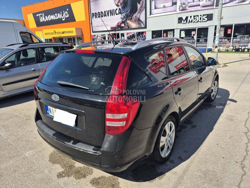 Kia cee`d sw 
