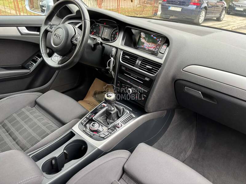 Audi A4 S-LINE/172000/N0V