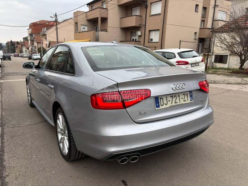 Audi A4 S-LINE/172000/N0V