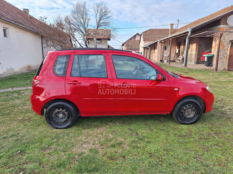 Mazda 2 