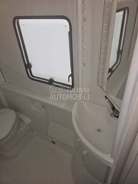 Burstner 4422 studio