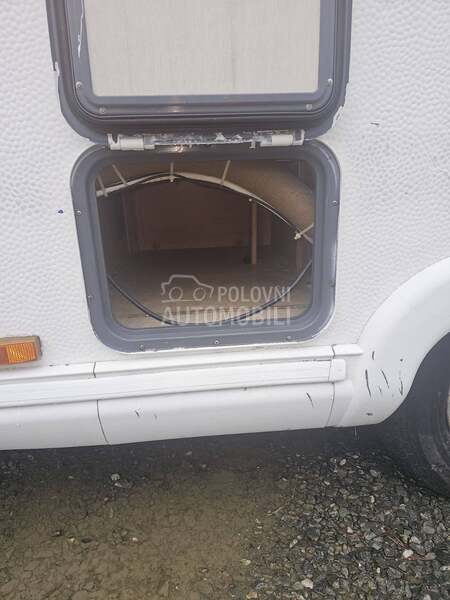 Burstner 4422 studio