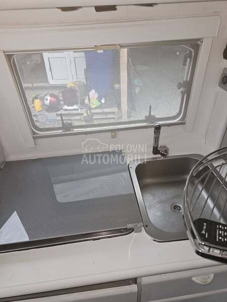 Burstner 4422 studio