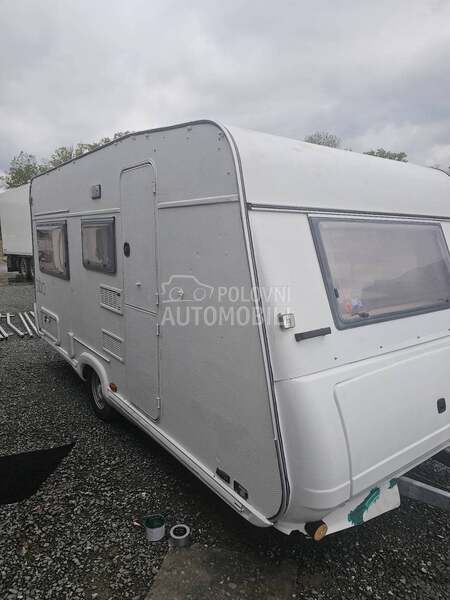 Burstner 4422 studio