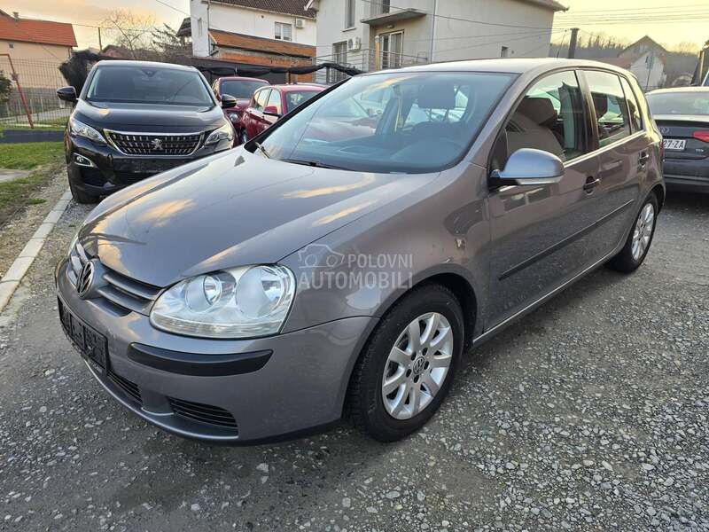 Volkswagen Golf 5 1.6 B