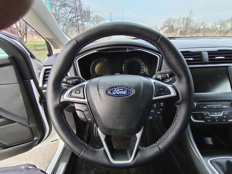 Ford Mondeo Titanium