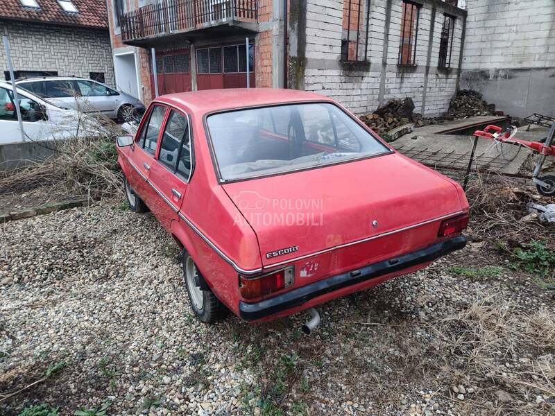 Ford Escort 