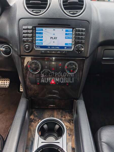 Mercedes Benz ML 320 