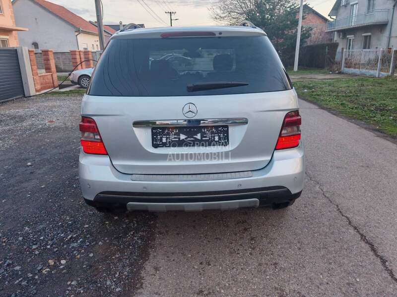 Mercedes Benz ML 320 
