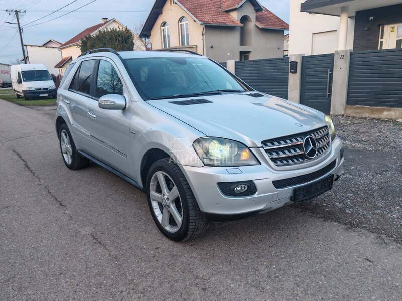 Mercedes Benz ML 320 