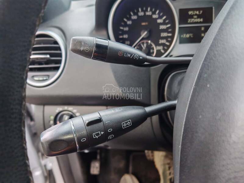 Mercedes Benz ML 320 