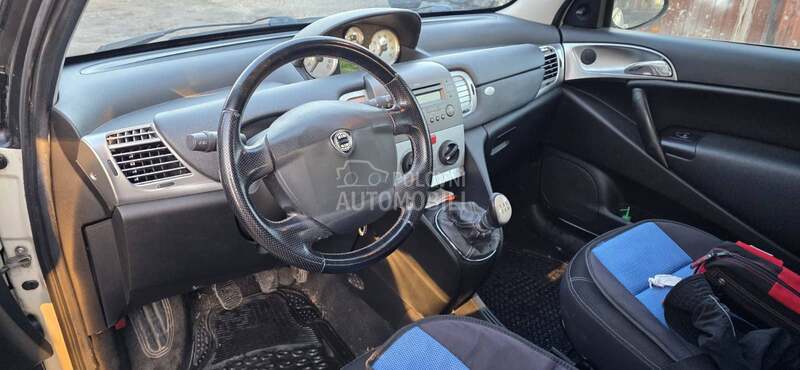 Lancia Ypsilon 1.4