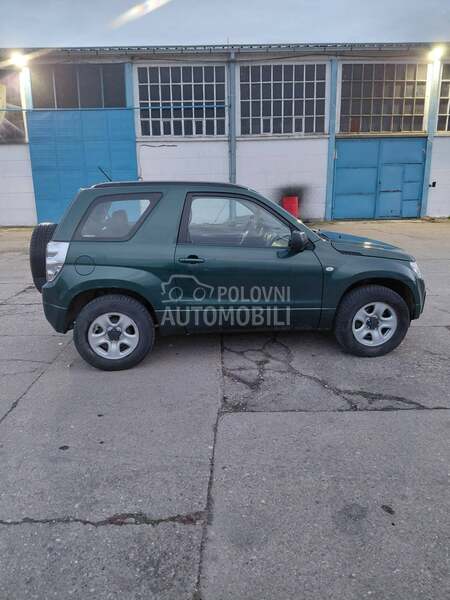 Suzuki Vitara suv