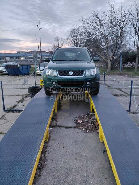 Suzuki Vitara suv