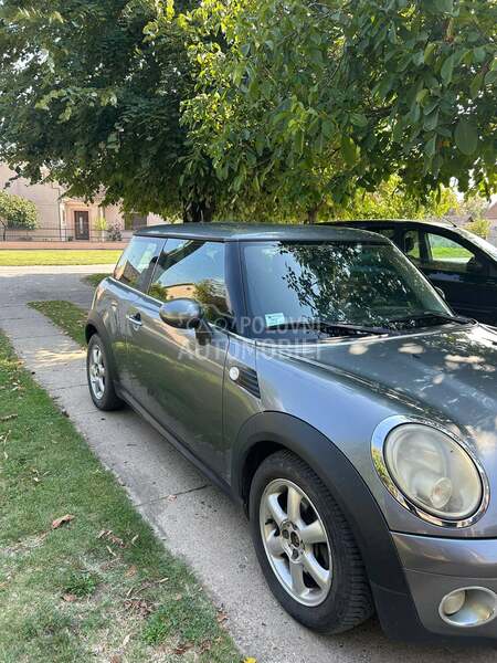 MINI One 
