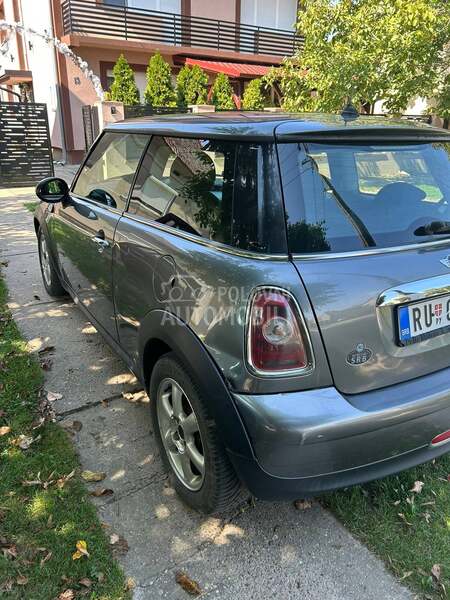 MINI One 