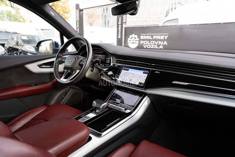 Audi SQ7 