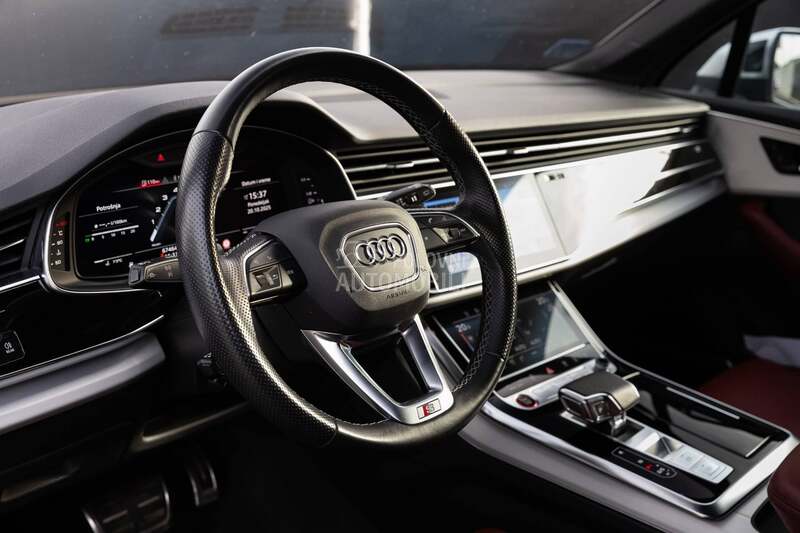 Audi SQ7 