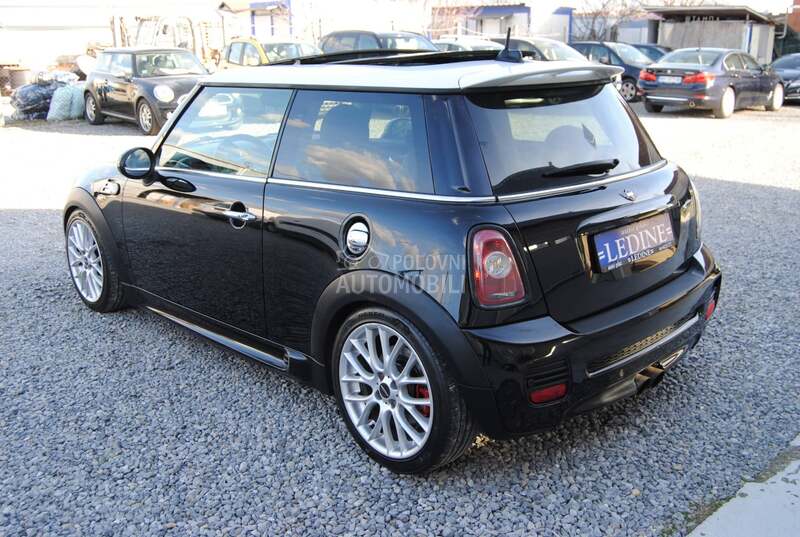 MINI John Cooper Works JOHN COOPER WORKS