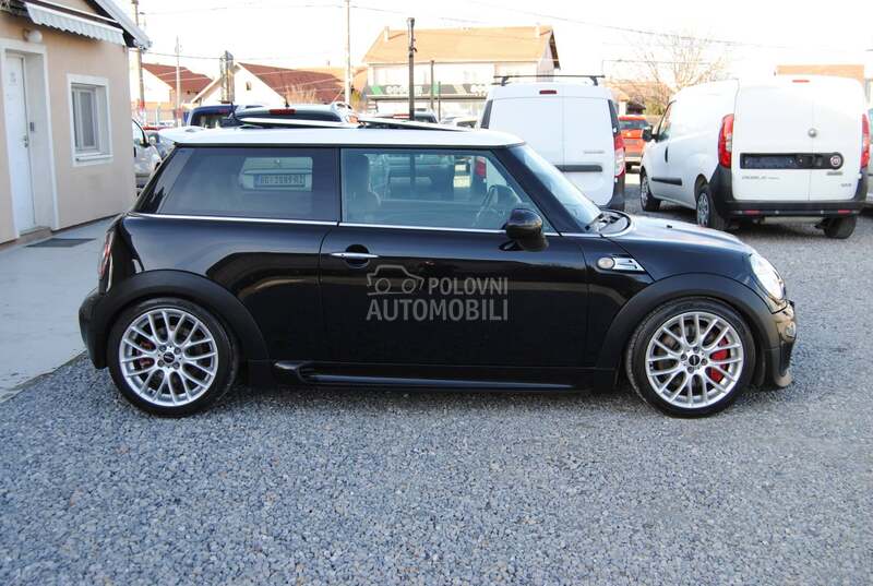 MINI John Cooper Works JOHN COOPER WORKS