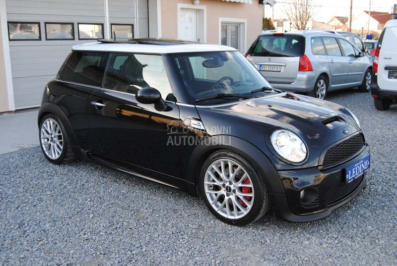 MINI John Cooper Works JOHN COOPER WORKS