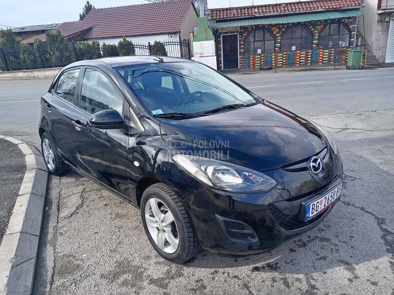 Mazda 2 