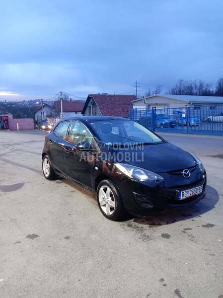 Mazda 2 
