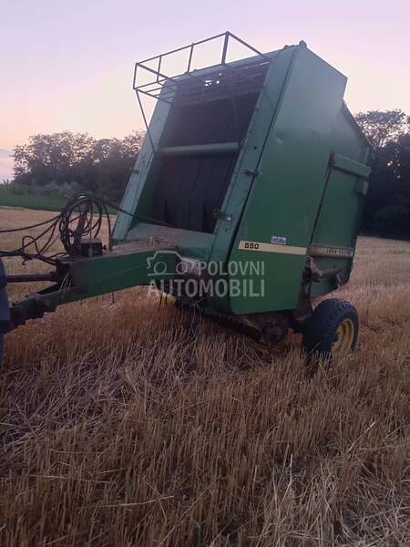 John Deere 550