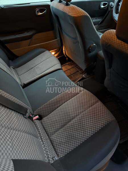 Renault Megane 1.6 16V