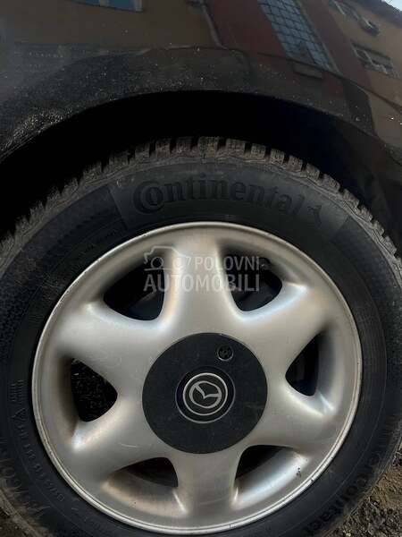 Mazda 2 