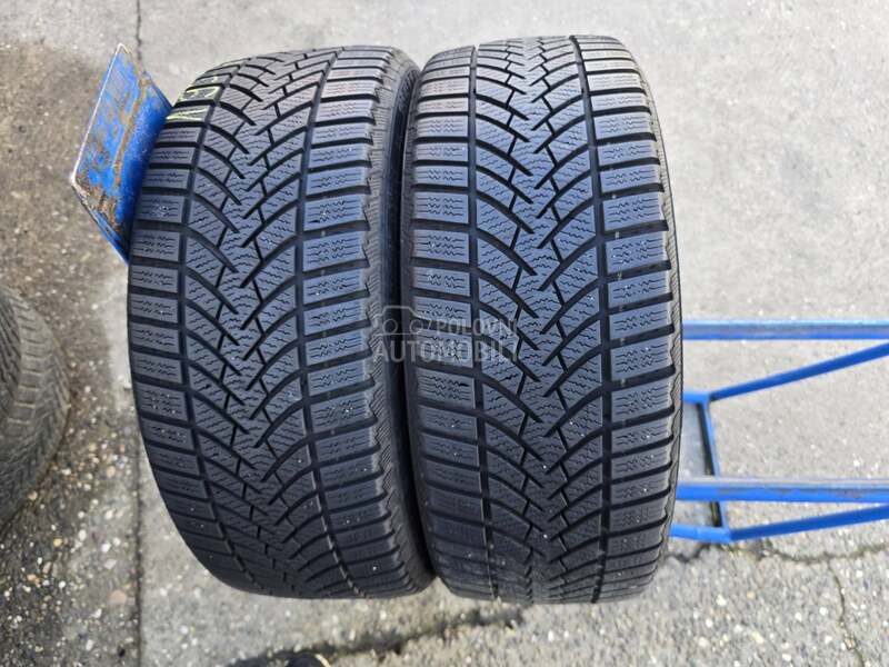 Semperit 195/45 R16 Zimska