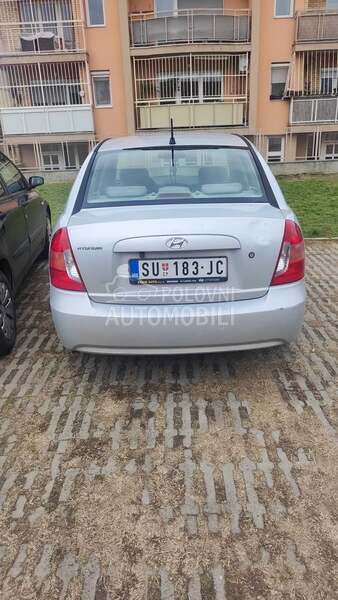 Hyundai Accent 