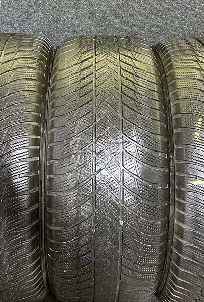 Bridgestone 255/55 R20 Zimska
