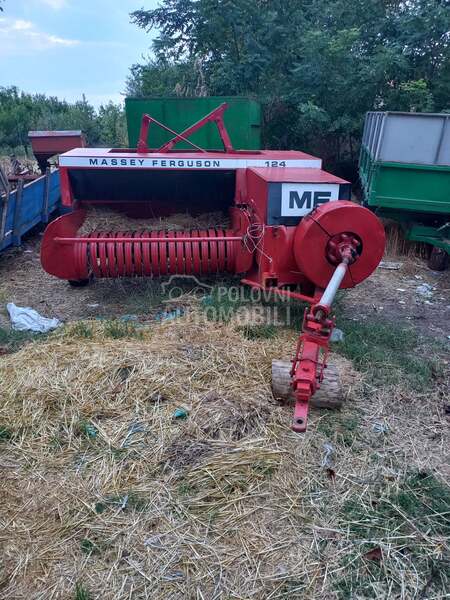 Massey Ferguson 124