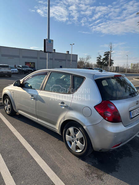 Kia cee`d 1.6