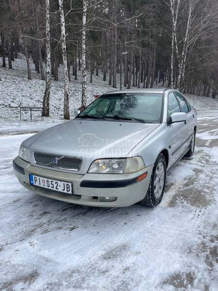 Volvo S40 