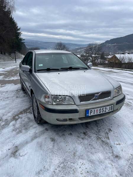 Volvo S40 