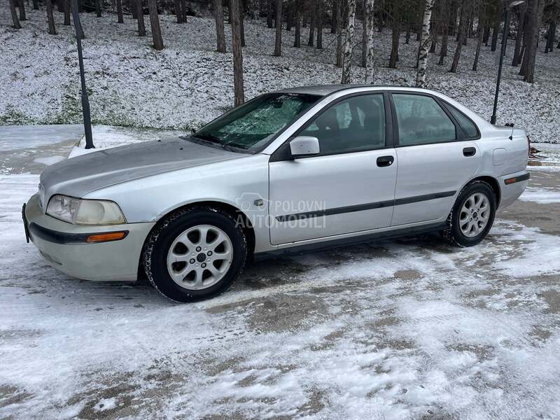 Volvo S40 