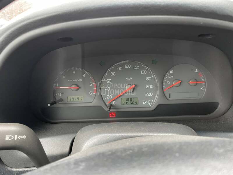 Volvo S40 