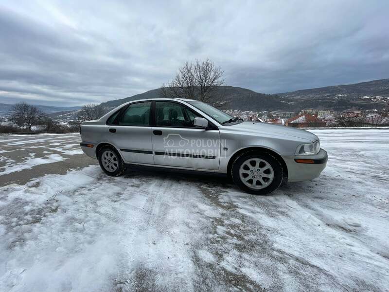 Volvo S40 