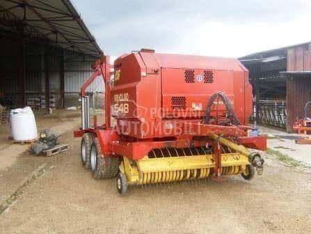 New Holland 548