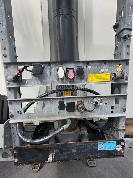 Schmitz Cargobull SKI 24